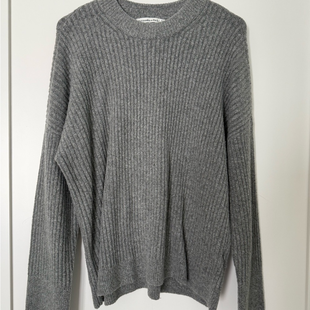 Abercrombie & Fitch Ribbed Crew Sweater